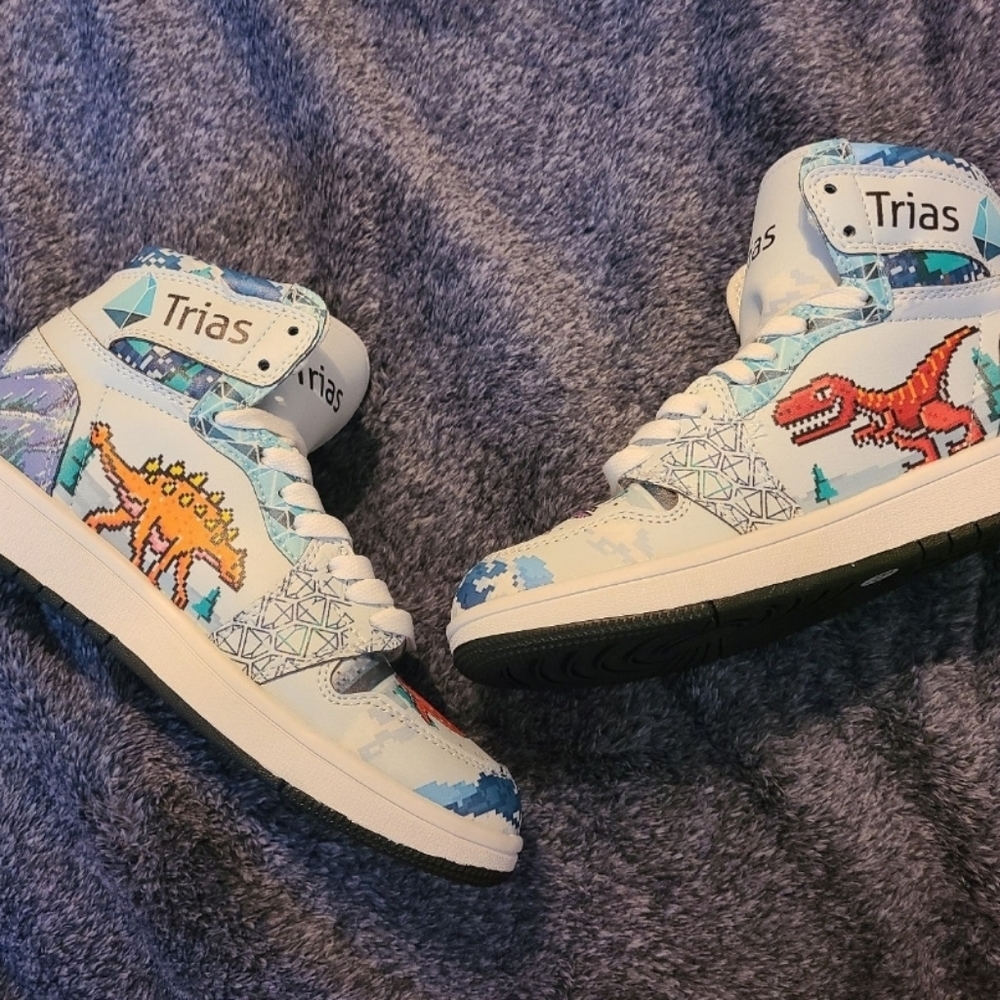 Trias exclusive sneaker high top shoes